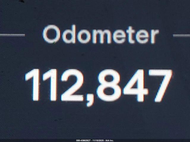 Tesla Model X Image 13