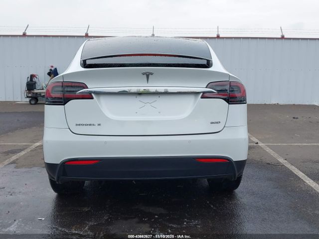 Tesla Model X Image 6
