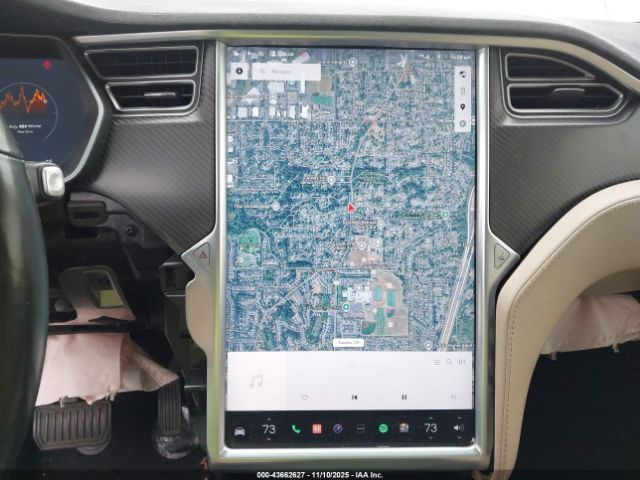 Tesla Model X Image 7
