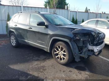  Salvage Jeep Cherokee