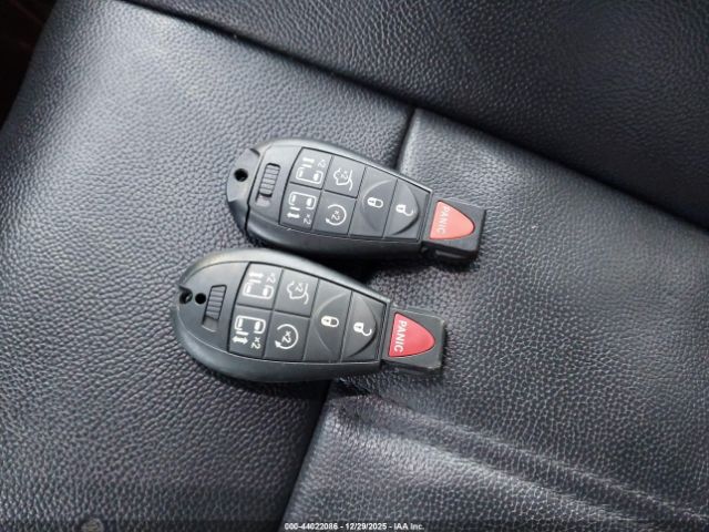 Dodge Grand Caravan Image 4