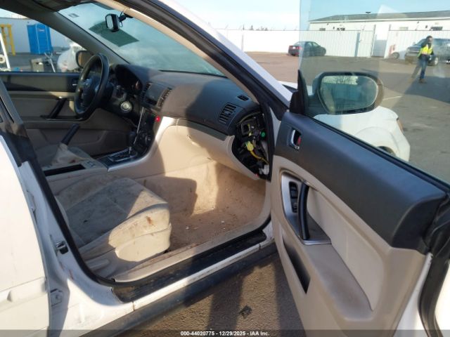 Subaru Outback Image 2