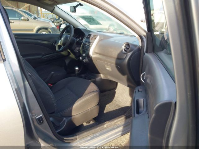 Nissan Versa 1.6 Sv Image 11