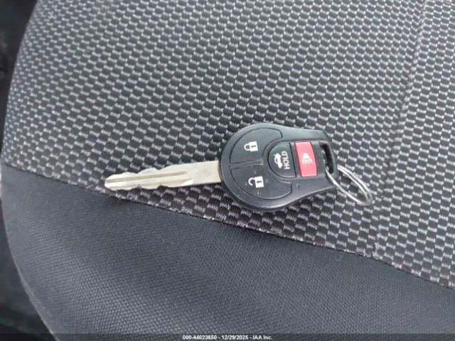 Nissan Versa 1.6 Sv Image 7