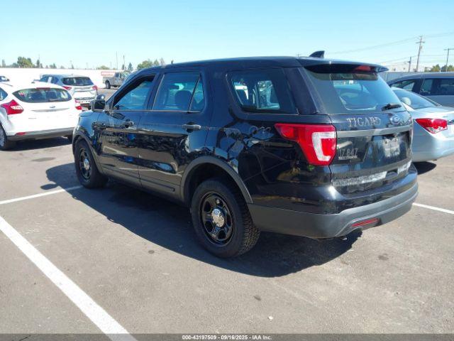 Ford Police Interceptor Image 9