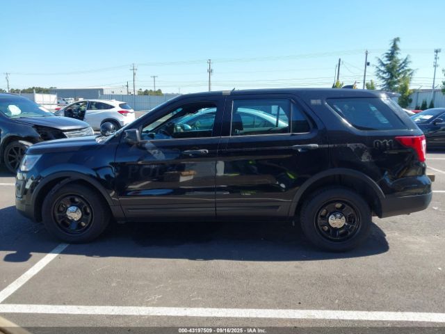 Ford Police Interceptor Image 8