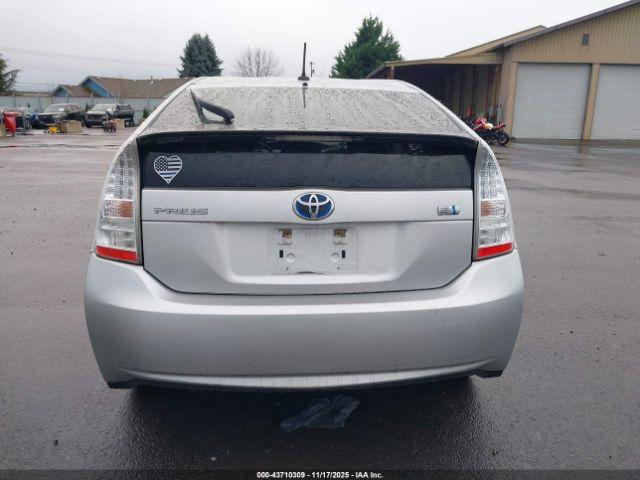 Toyota Prius Ii Image 10