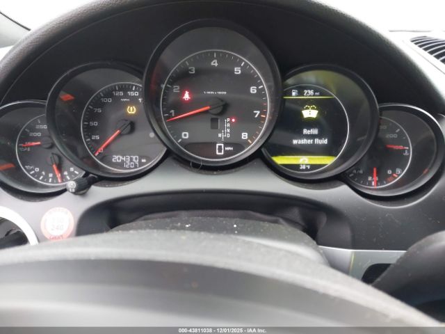 Porsche Cayenne Image 9