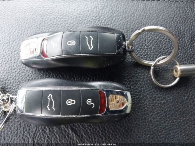 Porsche Cayenne Image 14