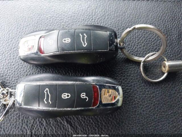 Porsche Cayenne Image 14