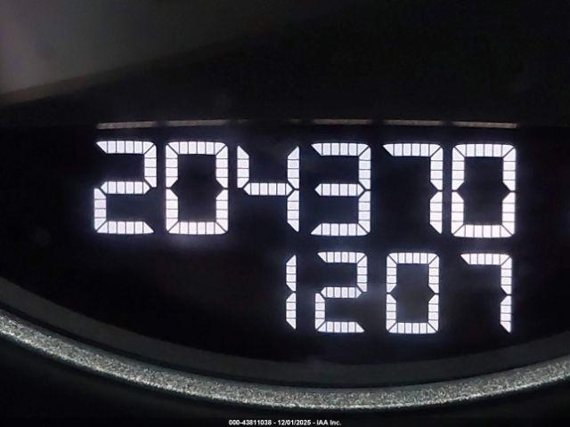 Porsche Cayenne Image 13