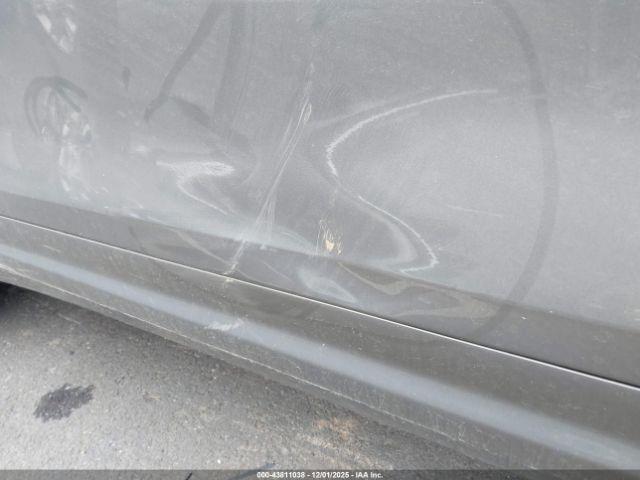 Porsche Cayenne Image 12