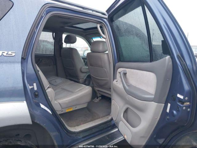 Toyota Sequoia Sr5 V8 Image 3