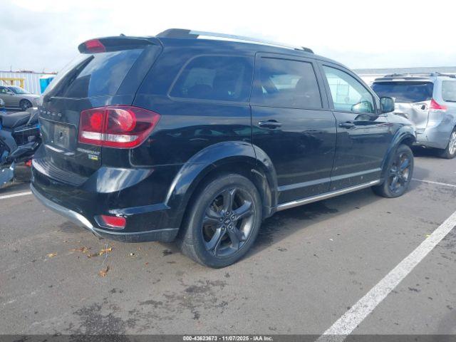 Dodge Journey Crossroad Image 15