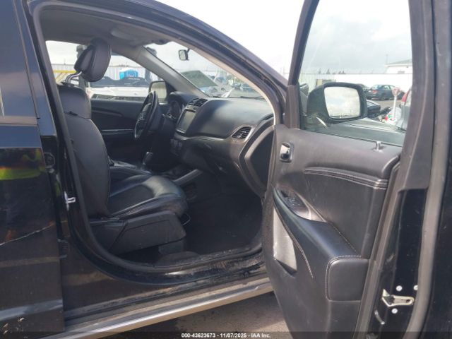 Dodge Journey Crossroad Image 16