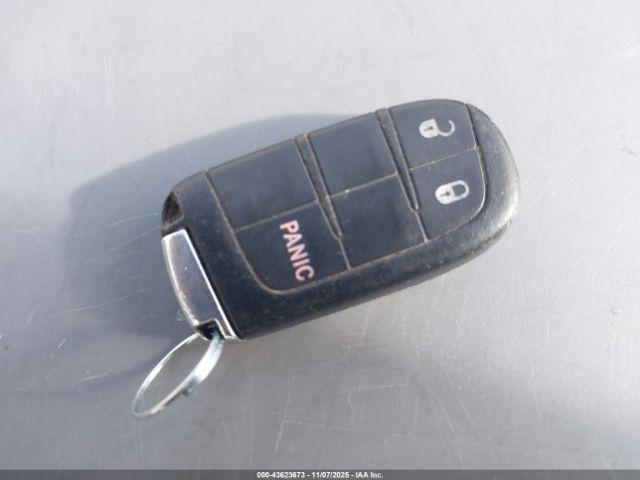 Dodge Journey Crossroad Image 13