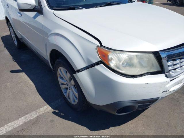 Subaru Forester 2.5x Premium Image 11