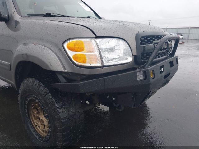 Toyota Sequoia Limited V8 Image 16