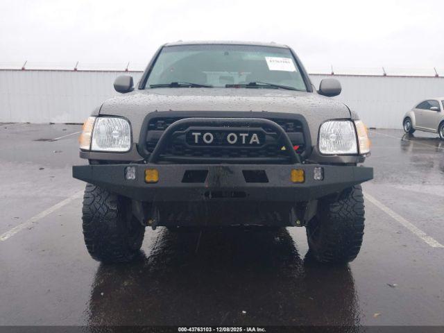 Toyota Sequoia Limited V8 Image 9