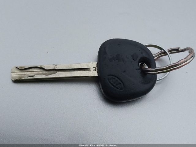 Kia Optima Lx Image 3