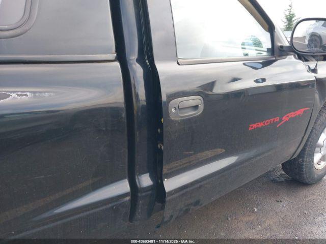 Dodge Dakota Image 2