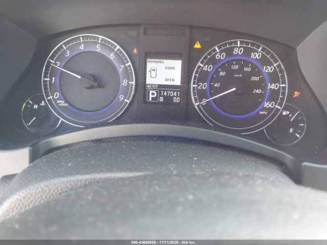 INFINITI Ex Journey Image 10