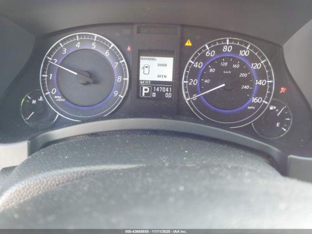 INFINITI Ex Journey Image 10