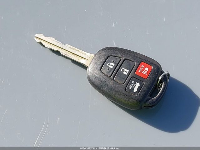 Toyota Corolla Le Plus Image 4