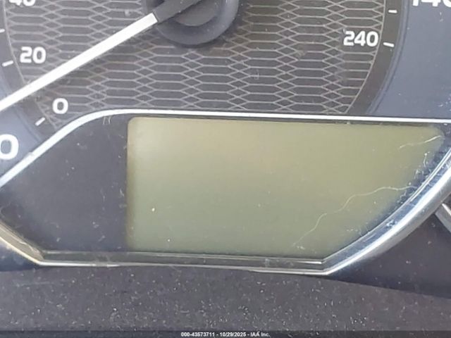 Toyota Corolla Le Plus Image 9