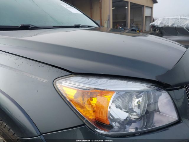 Toyota RAV4 Sport V6 Image 13