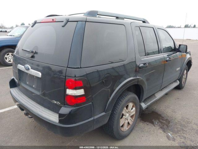Ford Explorer Xlt Image 6