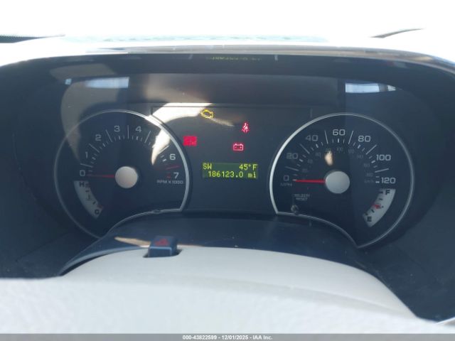 Ford Explorer Xlt Image 8