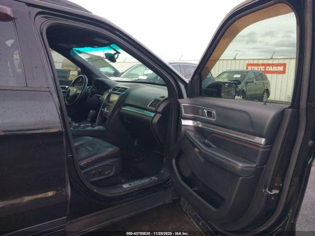 Ford Explorer Sport Image 16