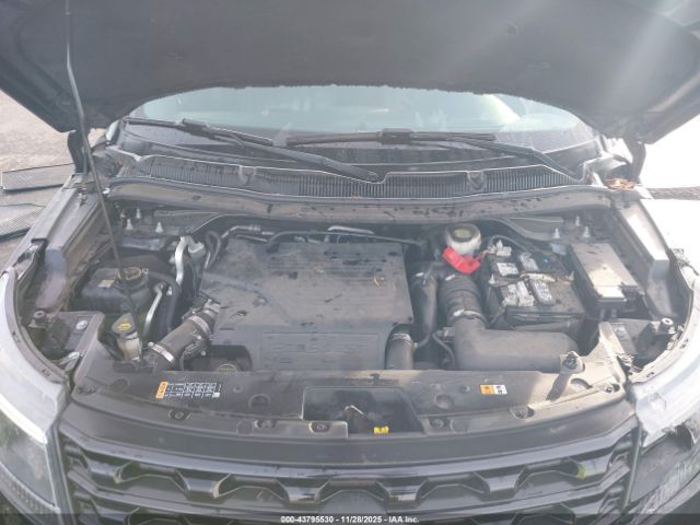 Ford Explorer Sport Image 6