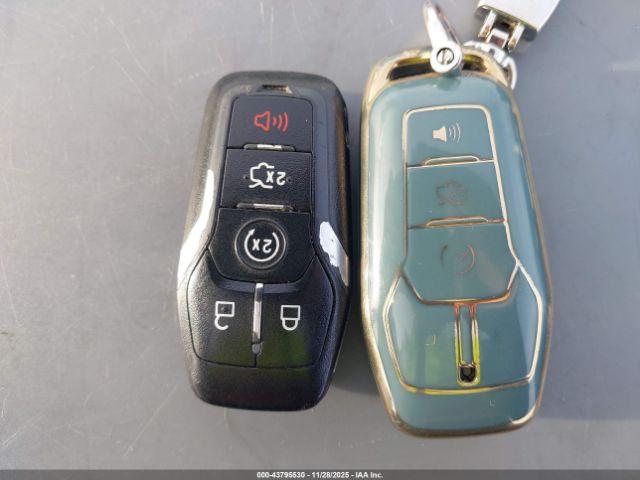 Ford Explorer Sport Image 17