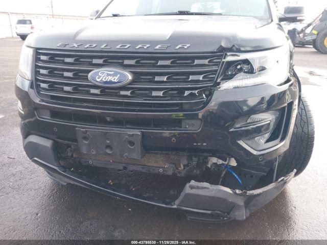 Ford Explorer Sport Image 12