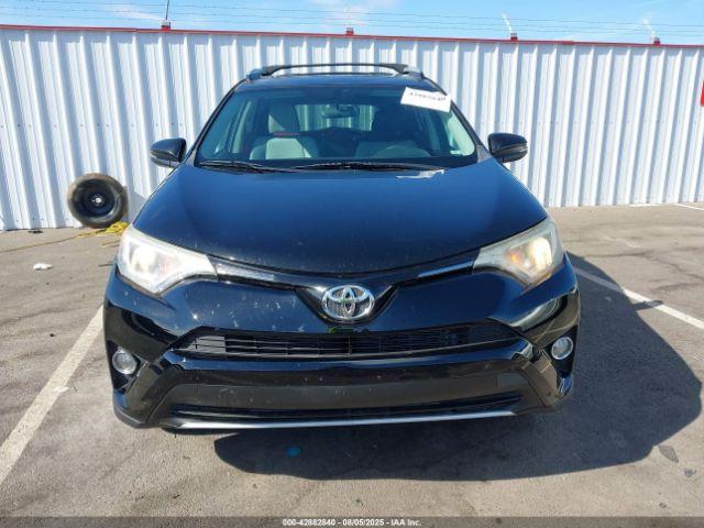 Toyota RAV4 Xle Image 3