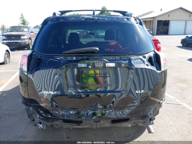 Toyota RAV4 Xle Image 8