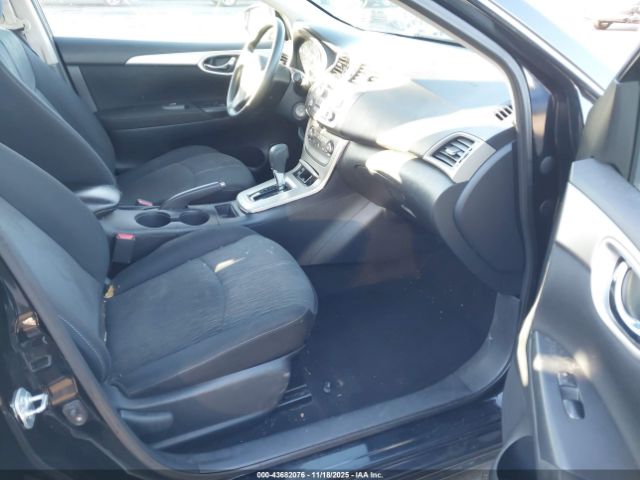 Nissan Sentra Image 4