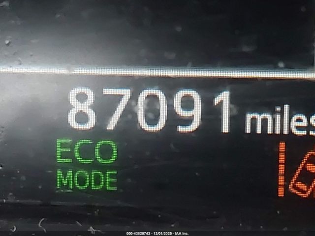 Toyota RAV4 Le Image 15