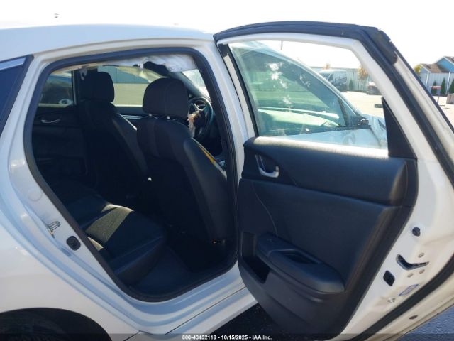 Honda Civic Sport Image 16