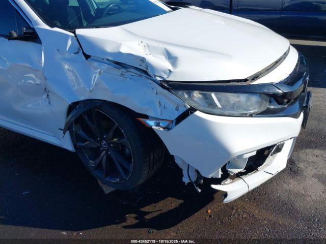 Honda Civic Sport Image 12