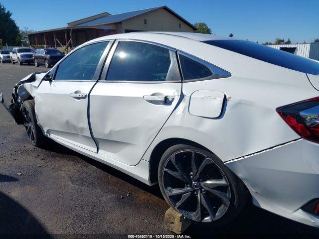 Honda Civic Sport Image 14