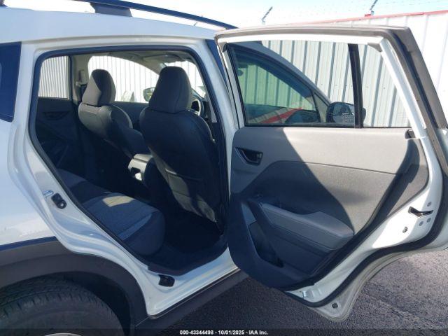 Subaru Crosstrek Premium Image 13