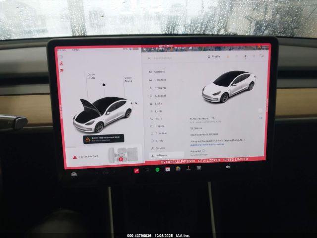 Tesla Model 3 Image 16